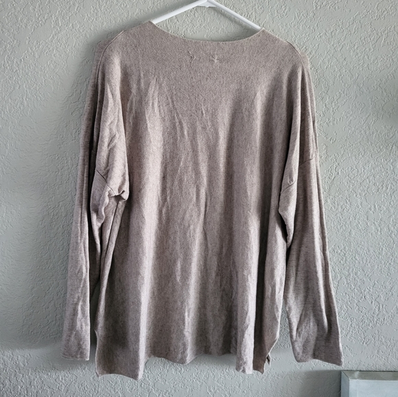 Wool Blend V-Neck Sweater Rhinestone Dreamcatcher - Picture 3 of 13